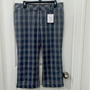 Brand New With Tags Express brand cropped dress pants!